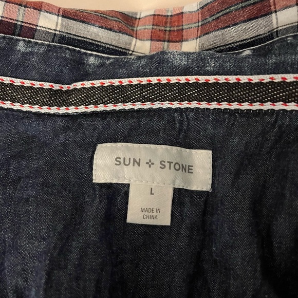 Sun + Stone button down - Picture 2 of 2